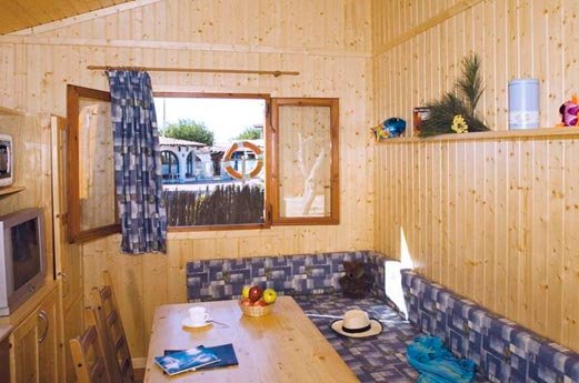 Camping Bon Repos woonkamer